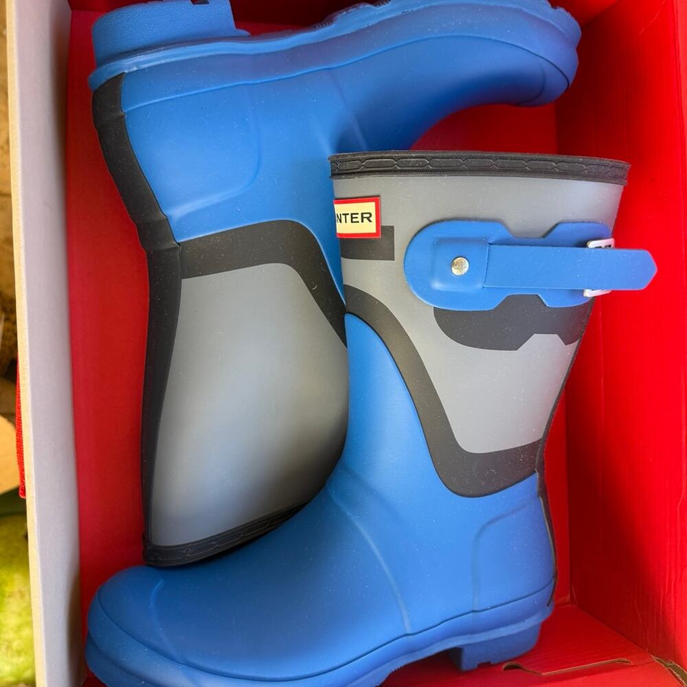 Hunter rain boots short gloss thistle New rare